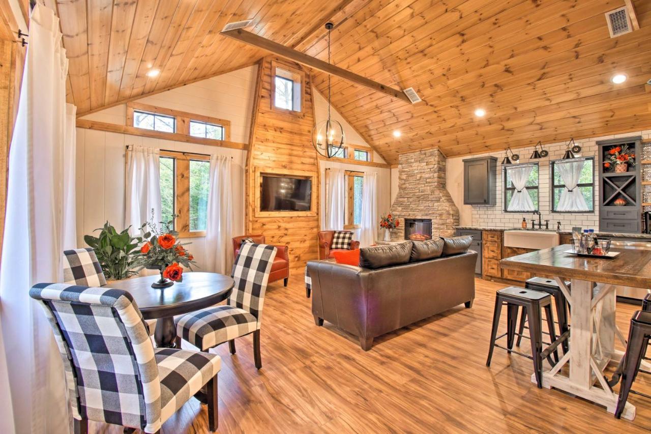 Modern Broken Bow Cabin Large Deck, Bbq And Pergola Dış mekan fotoğraf